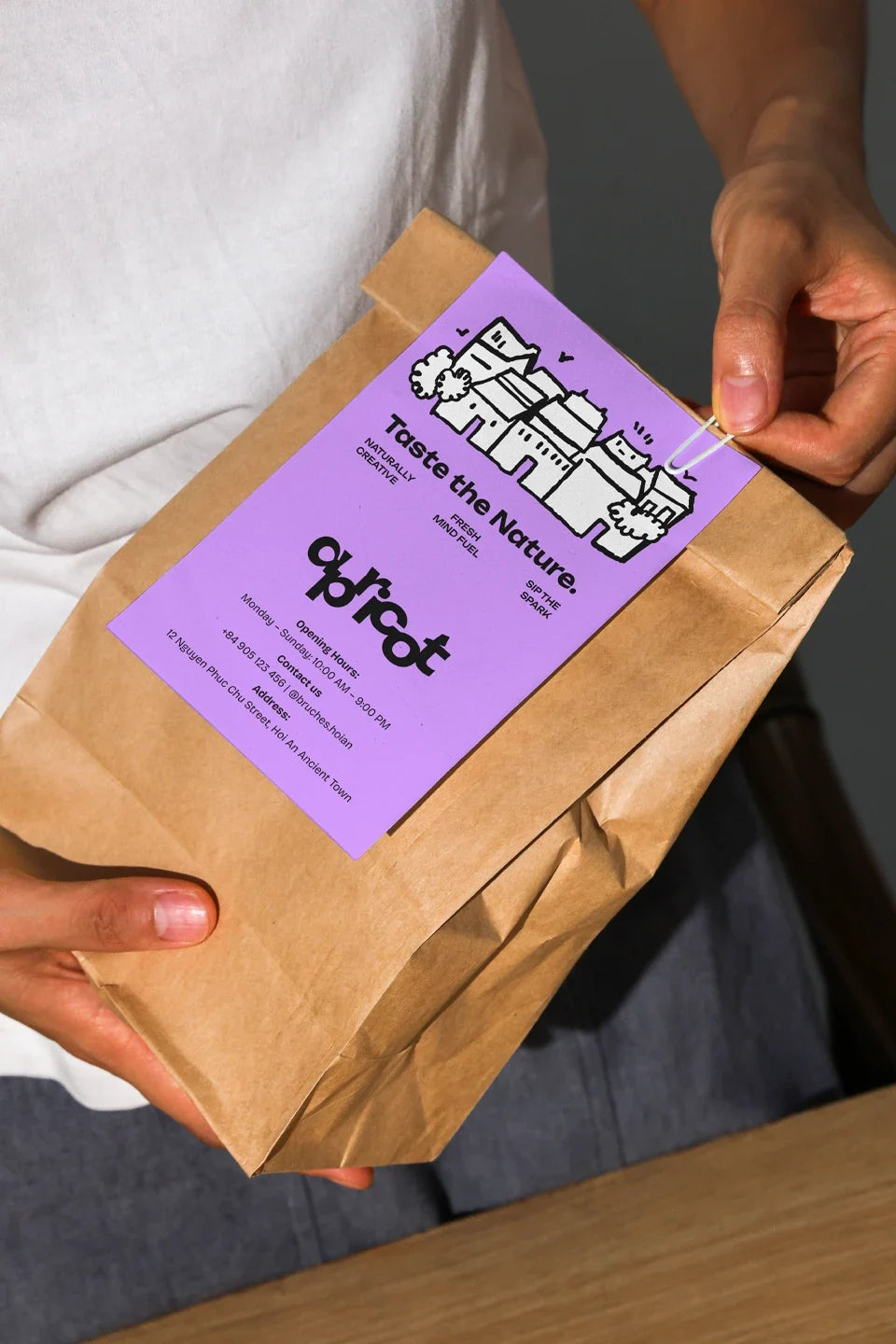 Paper Bag Mockup (APR-20)