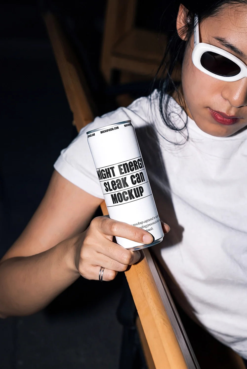 Sleek Can PSD Mockup