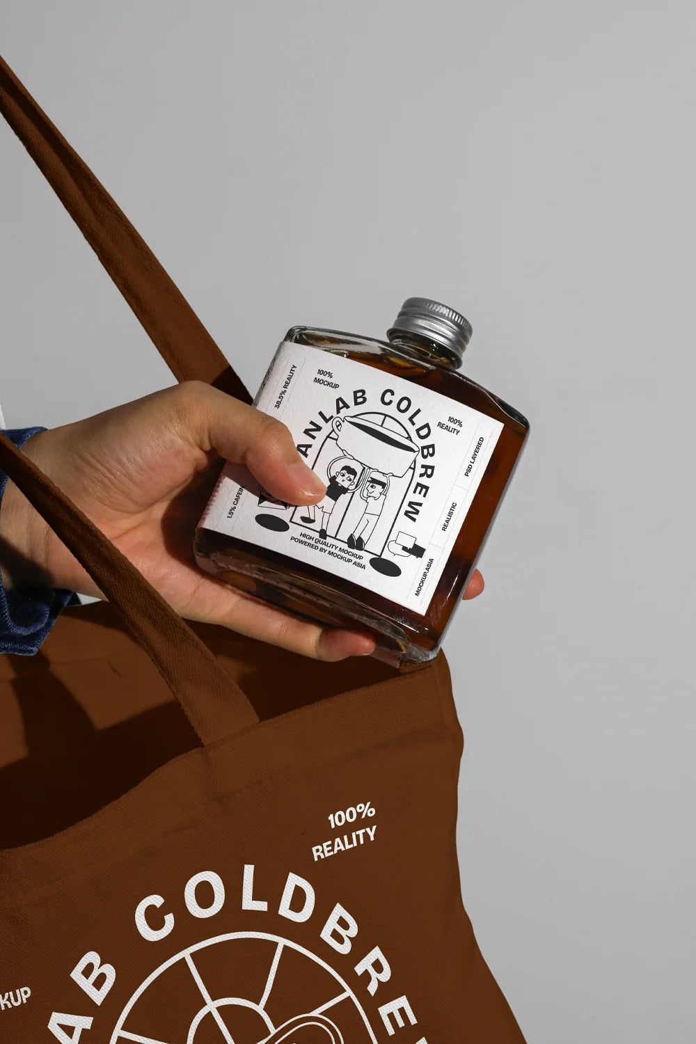 Cold Brew bottle label mockup 09